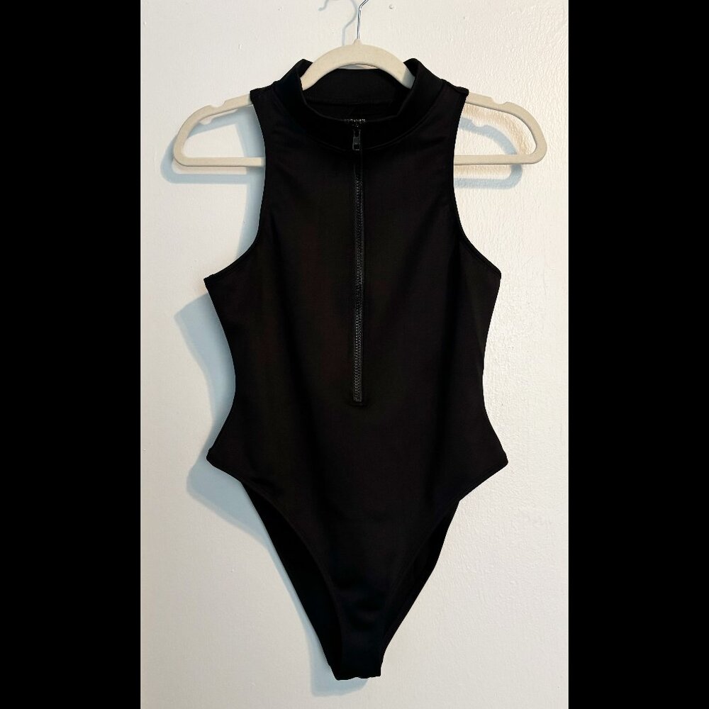 Black Swimsuit | Size L